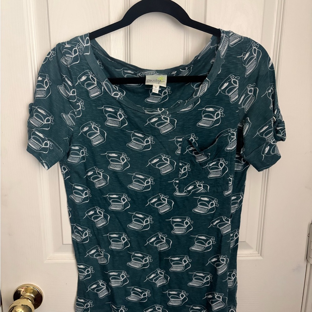 Teal Typewriter Print Women's Short Sleeve Tee